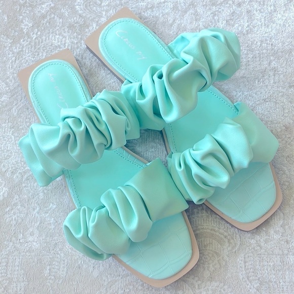 Brand New Circus by Sam Edelman Iggy Ruched Slide Sandals Ruffles Mint Green - Picture 1 of 12